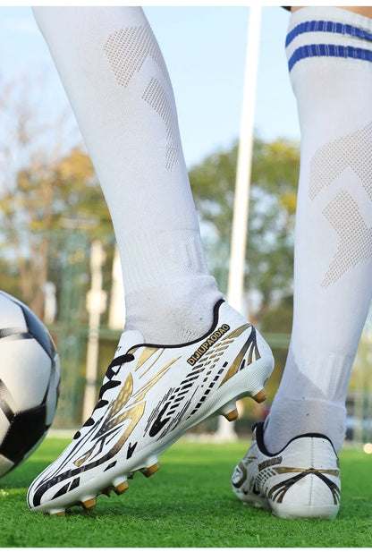 Outdoor Children's Football Shoes Low-cut Kids Soccer Shoes Sports Shoes Comfy Non-Slip Training Shoes For Boys Futsal Sneakers