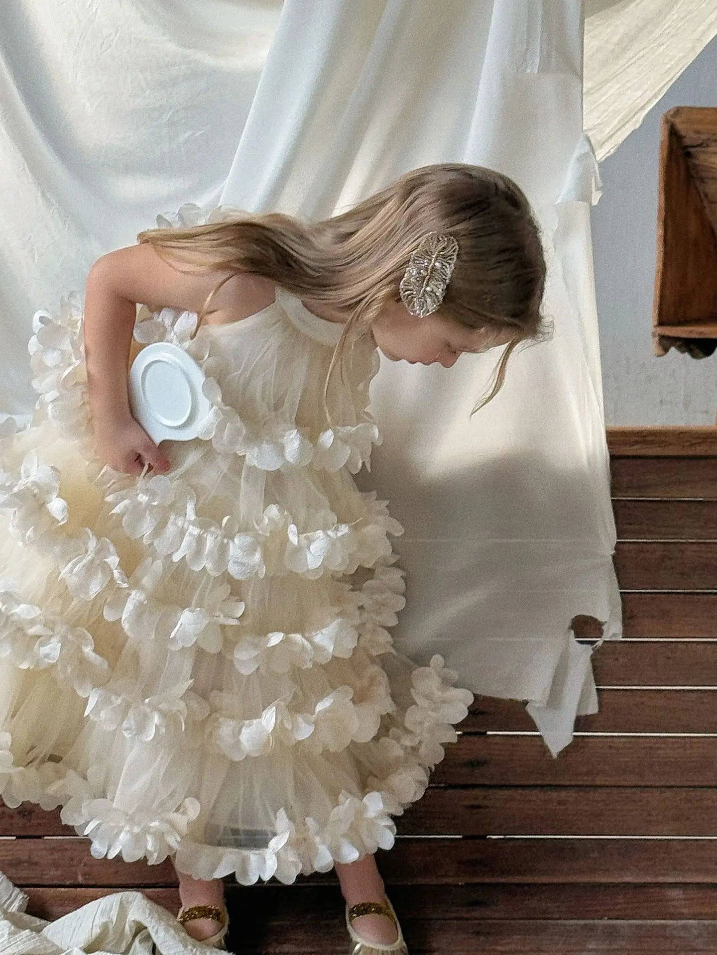 2025 Spring Summer New Children Clothing Girls Neck Hanging Flower Layered Long Dress Korean Children Birthday Princess Dress