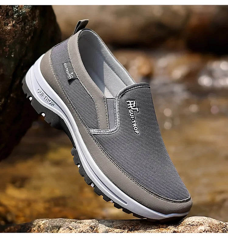 Loafers Men Sneakers Mesh Breathable Non-Slip Slip On Vulcanized Shoes Soft Sole Solid Color Comfortable Water Shoes