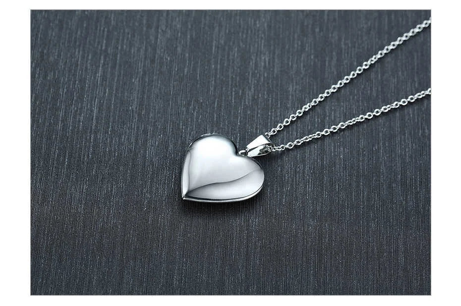 Light Heart Locket Pendants for Women Men Openable Photo Frame Glossy Stainless Steel Necklaces Family Love Collar