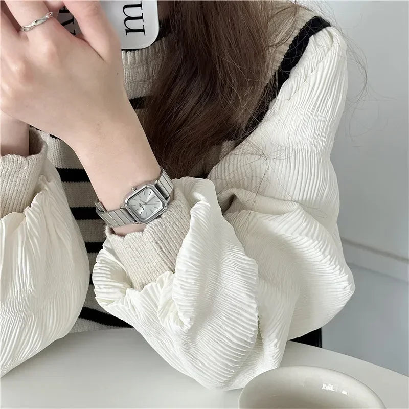New Brand Steel Band Square Quartz Watch Retro Minimalist Temperament Small Dial Watch Female Student Wristwatch Dropshipping