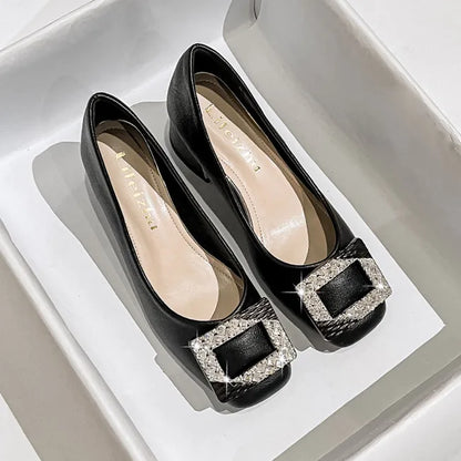 Plus Size 35-43 Women Pumps Med Heel Square Toe Pumps Office Lady Leahter Shoes Big Gold Metal Chain Soft Soles Slip on Shoes