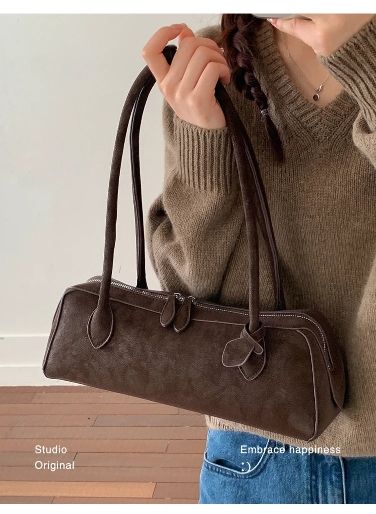 Vintage Suede Long Shoulder Bag 2026 New Women Shoulder Bag Luxury Ladies Handbag Female Commuter Shopping Underarm Bag