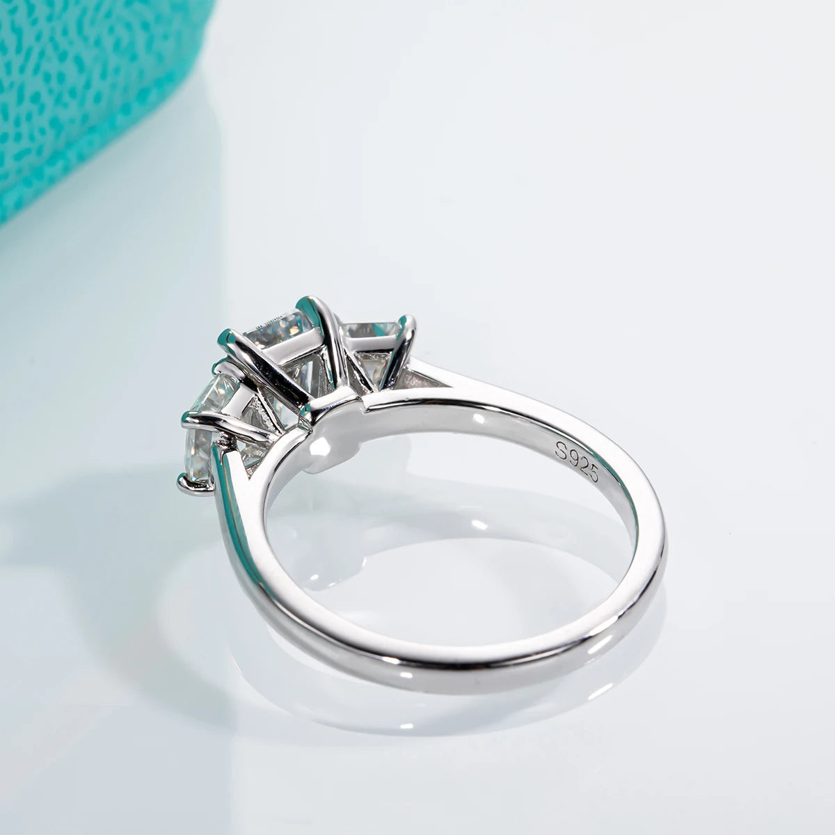 1.6cttw Emerald Cut D Color Moissanite Ring 18K Gold Plated 925 Sterling Silver Engagement Wedding Rings For Women