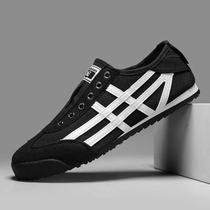 Men's Classic Running Shoes Lace Up Flat Bottom Sports Shoes Soft Sole Walking Shoes Breathable Couple Casual Shoes Tennis Shoes