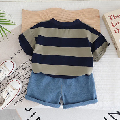 0-5 year old baby boy clothes set summer solid color striped casual children's short sleeves + fashionable handsome shorts two-p