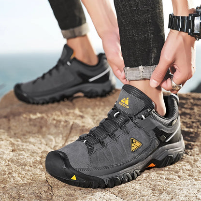 High Quality Men Hiking Shoes Durable Leather Climbing Shoes Outdoor Walking Sneakers Rubber Sole Factory Outlet