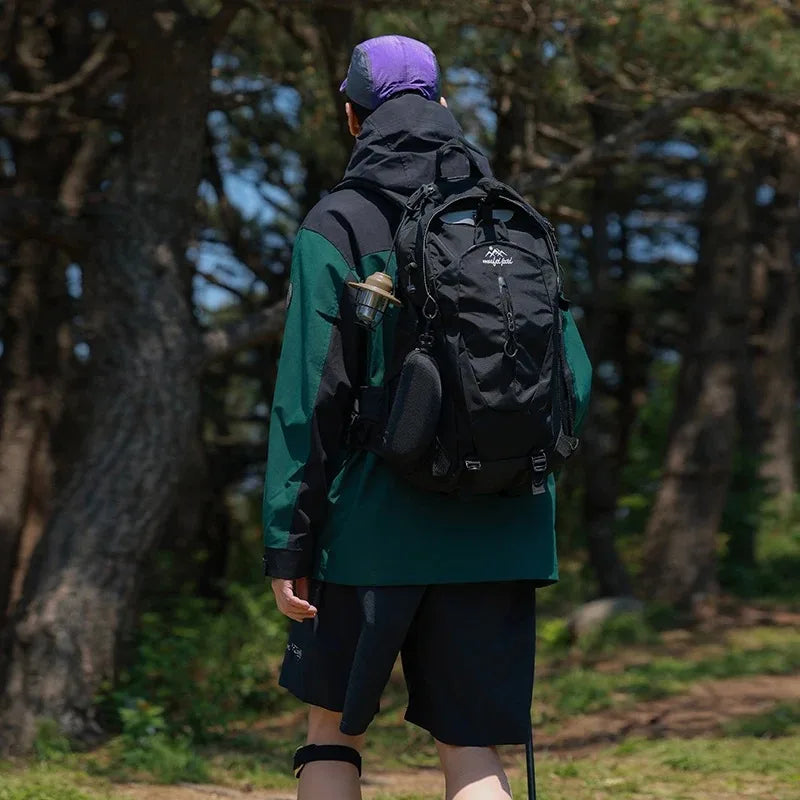 Outdoor Hiking Rucksack Backpack Mountaineering Bag for Men Women Sports Trekking Backpack Light Travel Camping