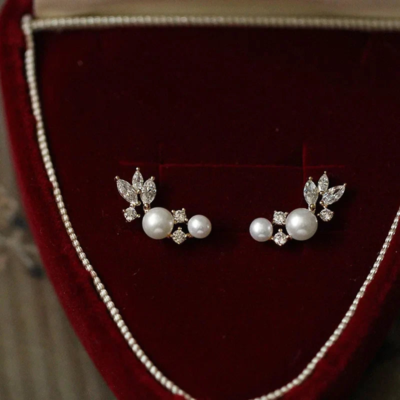 Graceful Gold Color/Silver Color Stud Earrings Lady Simulated Pearl Jewelry Chic Shiny Zirconia Accessories for Wedding