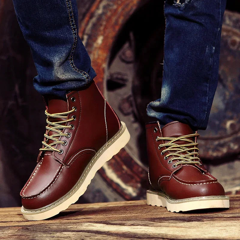 Winter Leather Men Boots Warm Mens Snow Boots with Fur Waterproof Handmade Male Ankle Boots No-slip High Top Male Work Shoes
