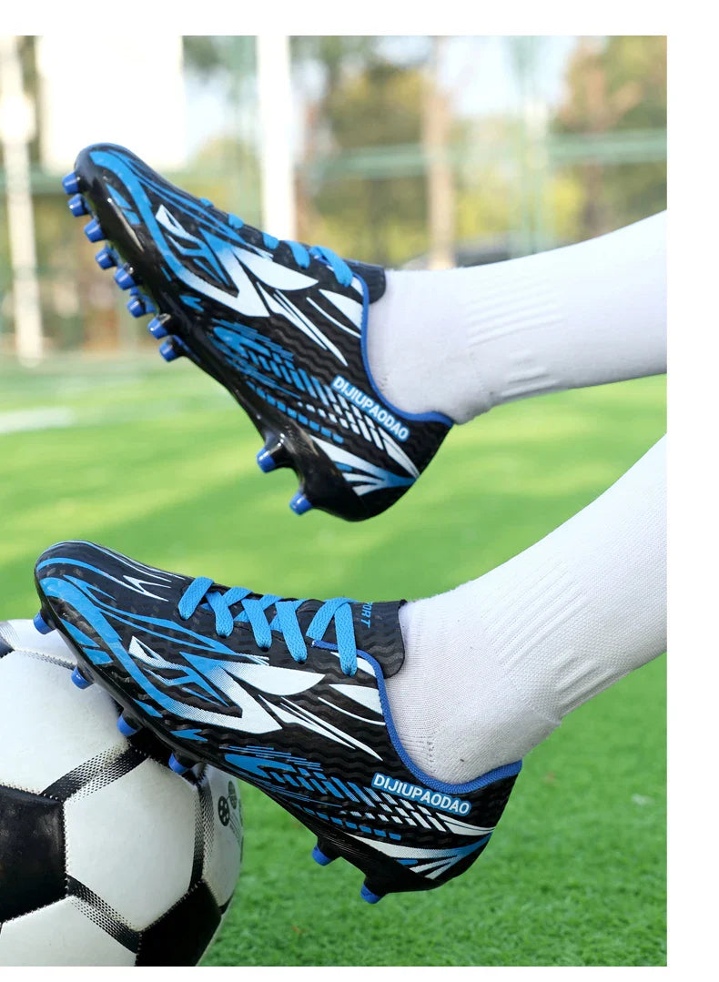 Outdoor Children's Football Shoes Low-cut Kids Soccer Shoes Sports Shoes Comfy Non-Slip Training Shoes For Boys Futsal Sneakers