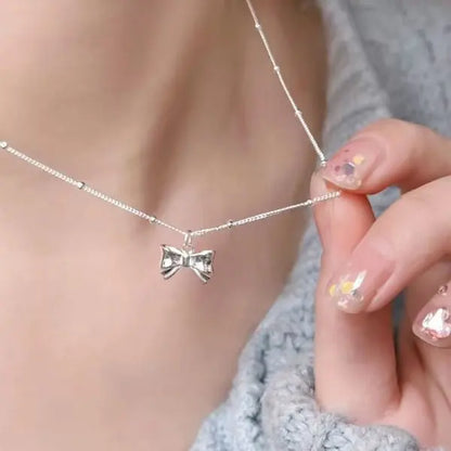 Romantic Cherry Blossoms Flower Necklace For Women Shiny Crystal Zircon Butterfly Flower Pearl Clavicle Chain Girl Party Jewelry