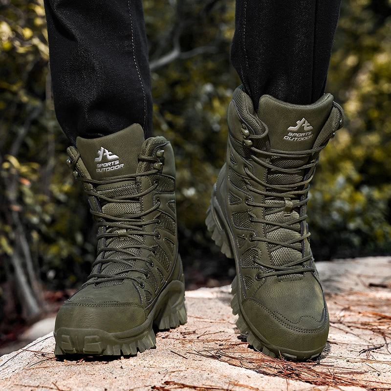 New Men's Boots Fashion Outdoor Men Hiking Boots High Top Breathable Men Desert Combat Ankle Boots Non-slip Motorcycle Boots