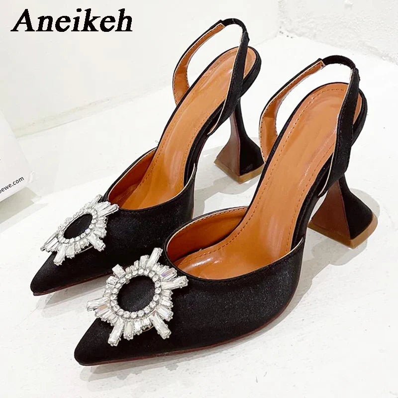 Aneikeh Marca Feminina Salto Alto de Seda Luxuoso Salto Alto com Laço de Borboleta de Cristal Sapatos Pontudos de Verão Salto Triângulo Sapatos de Noiva