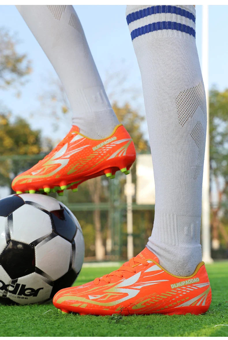 Outdoor Children's Football Shoes Low-cut Kids Soccer Shoes Sports Shoes Comfy Non-Slip Training Shoes For Boys Futsal Sneakers