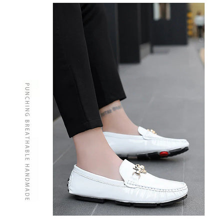 2025 Spring and Summer New Internet Celebrity Glossy Leather Peas Shoes Men's Large Size Slip-On Trendy Fashion Handmade Men's Shoes