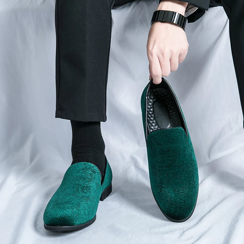 New British style men's hair stylist pattern suede lazy man slip-on bean loafers 46 plus-size pointed leather shoes