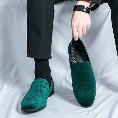 New British style men's hair stylist pattern suede lazy man slip-on bean loafers 46 plus-size pointed leather shoes