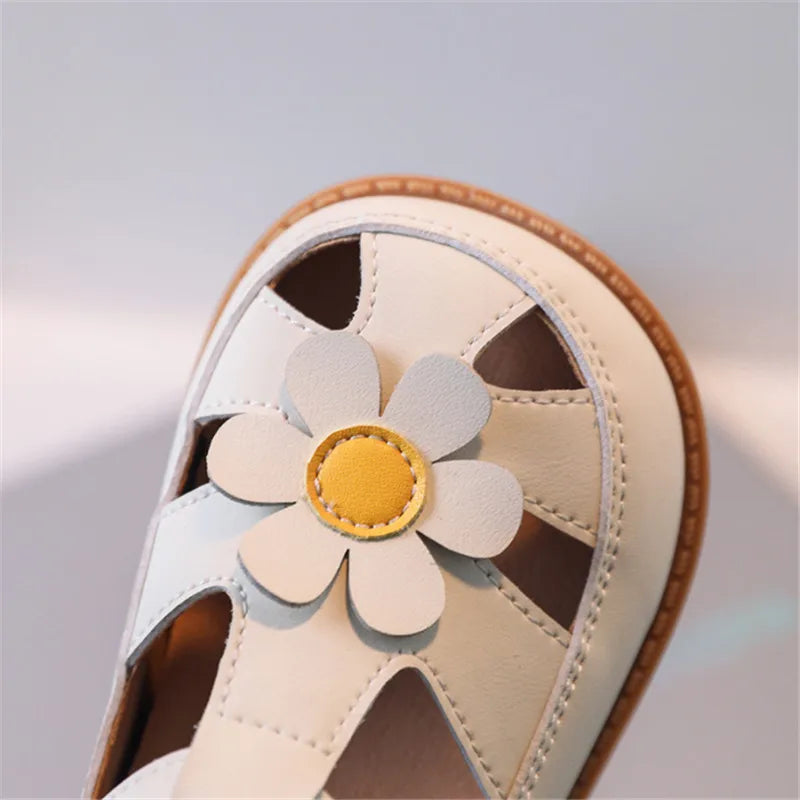 2025 New Summer Kids Sandals For Girls Leather Cuts-out Children Sandals Cute Flower Soft Sole Fashion Toddler Baby Shoes