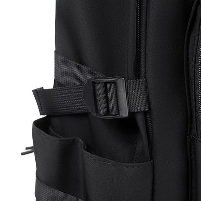 Simple solid color backpack,  travel backpack, plenty of storage space, very suitable for commuting, school, work and going out.