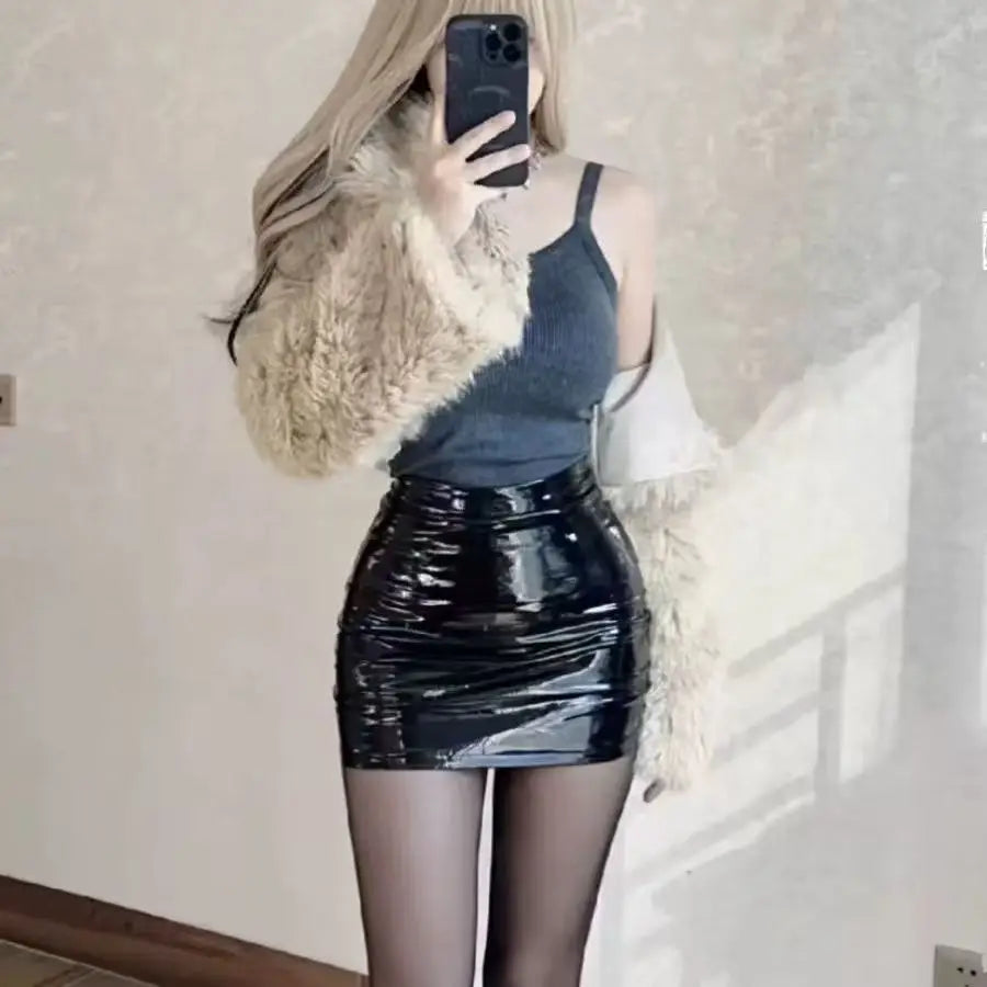 Black High Waist Leather Mini Skirt for Women Sexy Tight PU Reflective Daily Outfit Simple Style Suitable for All Seasons