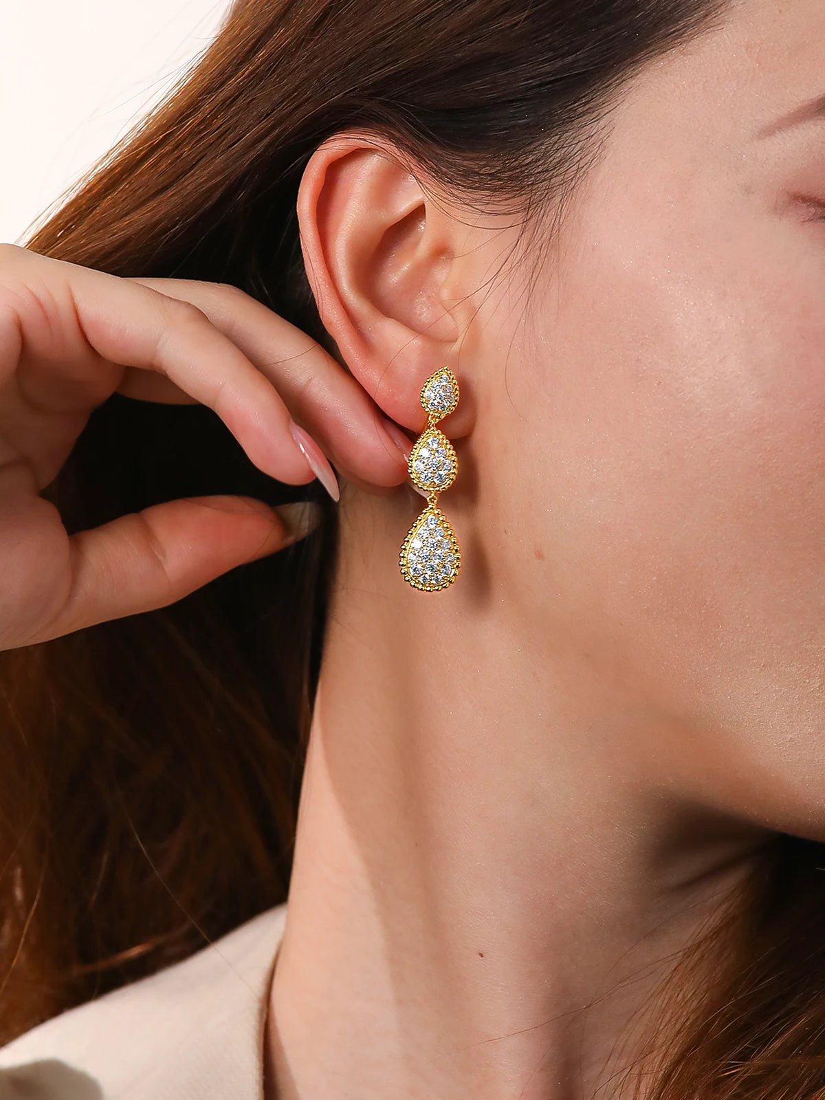 Vintage Ear Clip Earrings for Women Luxury Jewelry Fashion Party Large Water Drop Design Gold Plated Eardrop Stud Earring