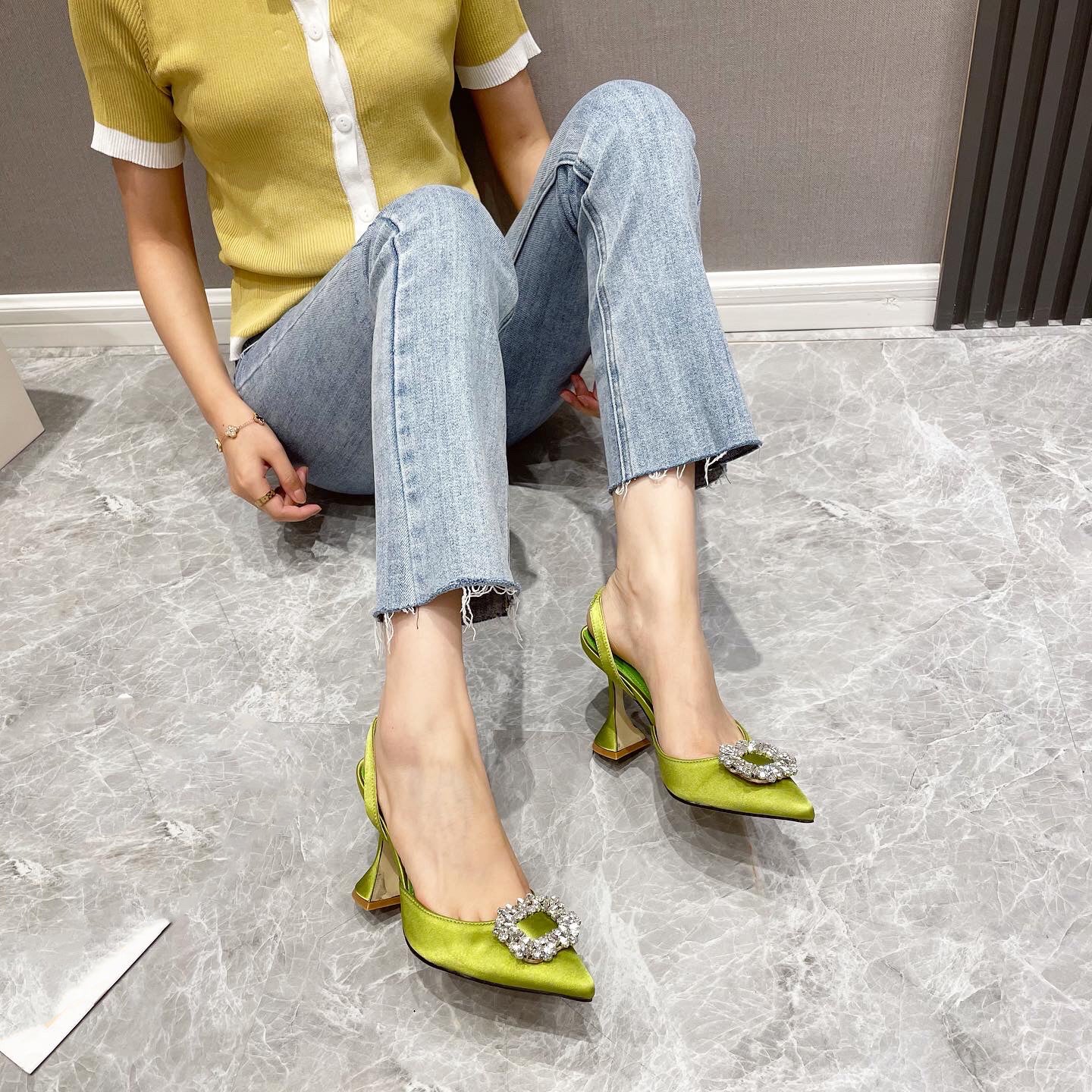 Brand Women Pumps Luxury Crystal Slingback High Heels Summer Bride Shoes Comfortable triangle Heeled Party Wedding Shoes