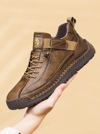CLOHOO Botas Casuais Esportivas Masculinas Cano Alto Feitas à Mão Respiráveis para Uso ao Ar Livre com Opções de Tamanho Estendido Botas Clássicas de Tornozelo
