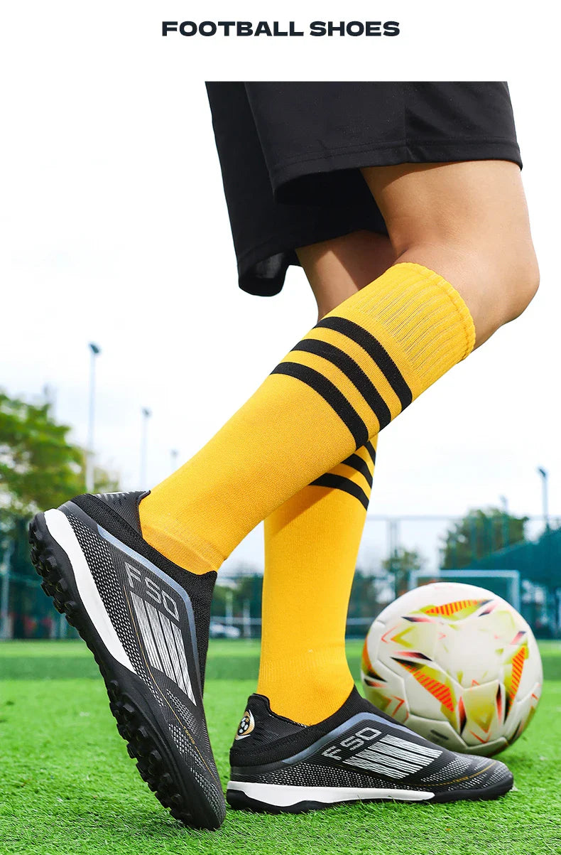 Men Football Boots Long Spikes Match Futsal Soccer Shoes Training TF Ultralight Indoor Sneakers Breathable Cleats Drop Shipping