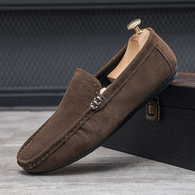 Novos Sapatos Masculinos de Primavera e Outono Estilo Social, Camurça, Sapatilhas Loafer, Couro Fosco Casual para Jovens
