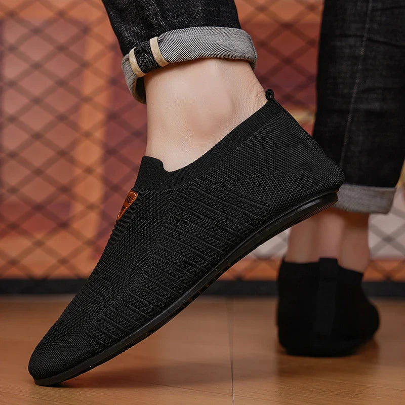 Men's Shoes Breathable Thin Bottom Light Driving Loafers Casual Socks Shoes Men Slippers Comfortable Walking Mens Shoes