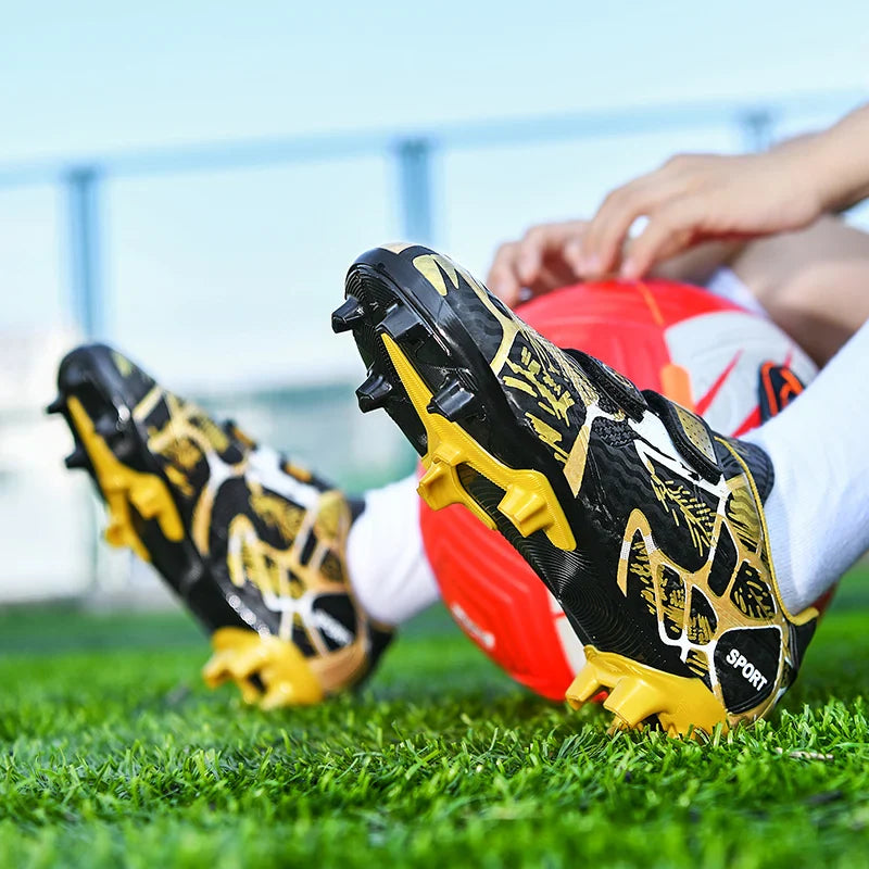 Professional Football Shoes Kids Futsal Sneakers Outdoor Low-cut Soccer Shoes Boys Lightweight Non-slip Children's Sports Shoes