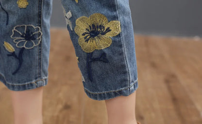 Summer Fashion Ladies Vintage Embroidery Jeans Women Casual Floral Denim Trousers Ripped Harem Pantalons