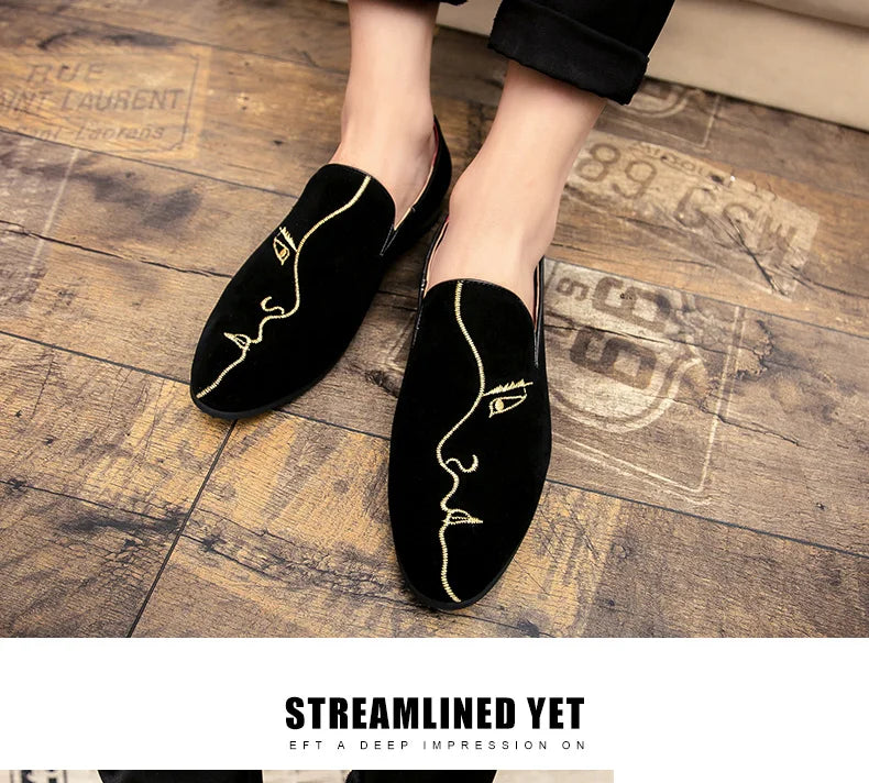 Frosted embroidered beanie shoes men's leather Korean version all match pointed leather shoes men's personality casual shoes