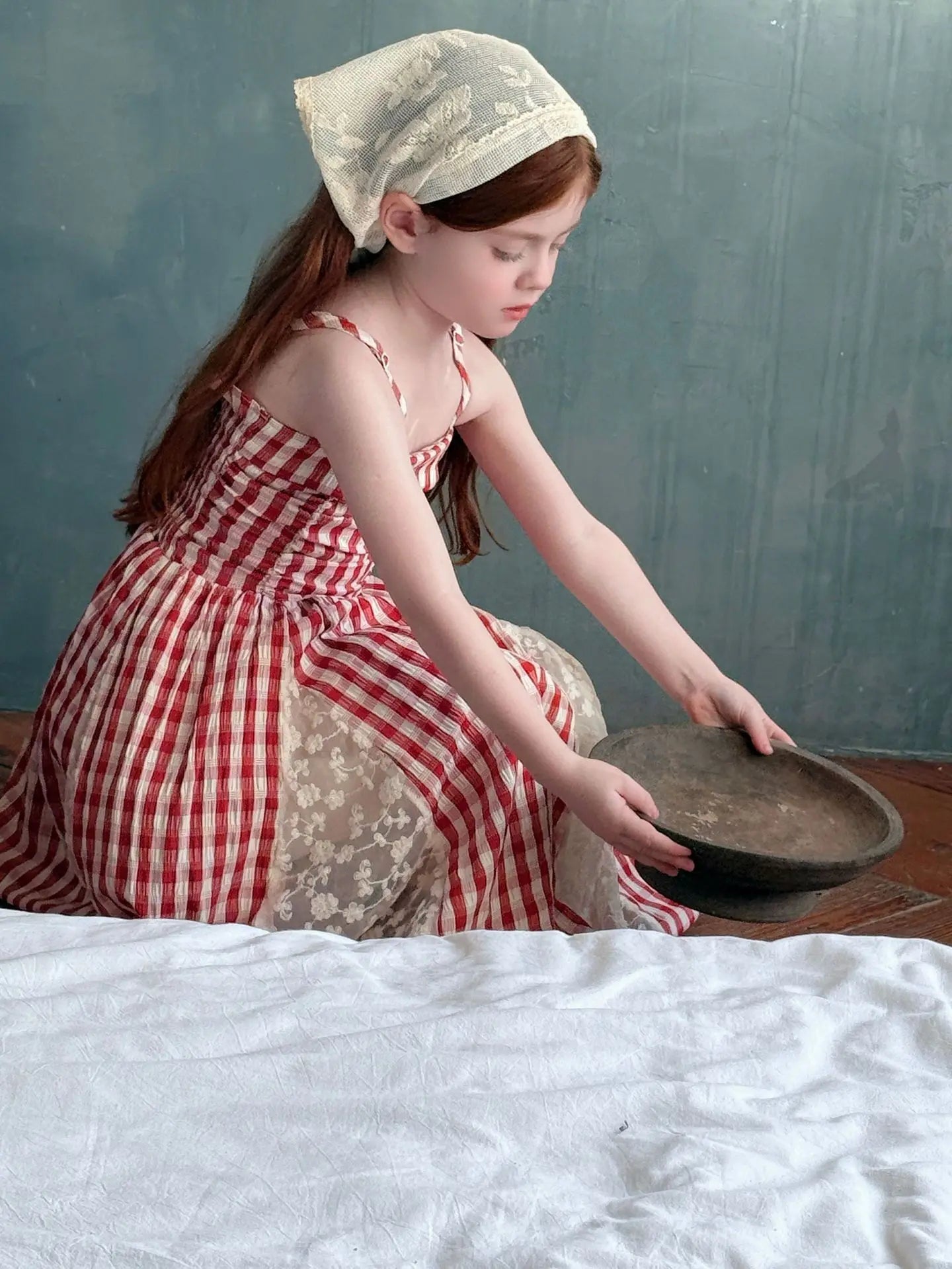 2025 Summer New Children Fairy Long Dress for Girls French Red Checkered Lace Splicing Lace Strap Dress