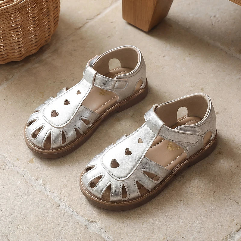 Summer Girl's Sandals Heart Hollow Out T-strap Versatile Kids Casual Shoes With Velcro Cover Toe Fashion Children Sandal 26-36
