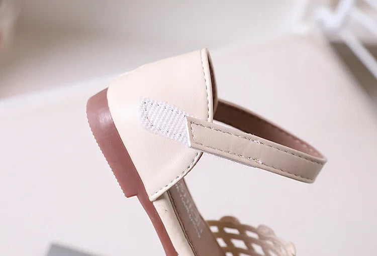 2026 Novel Roman Sandals for Little Girls Side Butterfly-knot Princess Weave Sandals Soft Breathable Hollow Shoes Child Girl