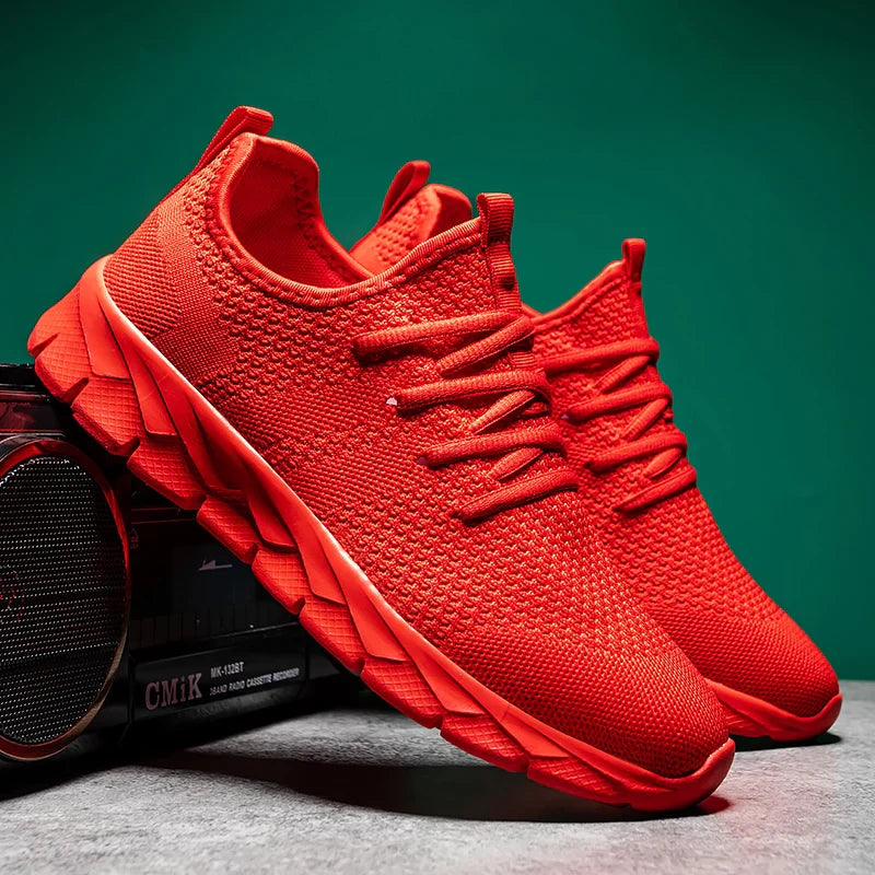 Men's shoes Four Seasons new plus size Flying weaving Lightweight Breathable Casual Sports Shoes Soft Sole Outdoor Running Shoes
