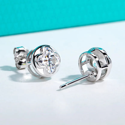 2cttw Four-Leaf Clover Cut Moissanite Bezel Earrings 925 Sterling Silver 18K Gold Plated Stud Earring for Women
