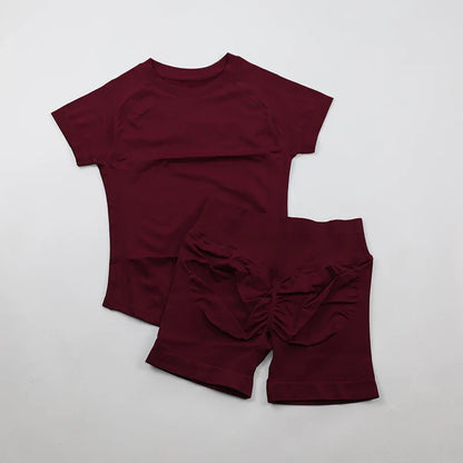 Seamless Yoga Set Fitted Workout Clothes Woman Gym Wear Short Sleeve Top Shirt Scrunch Booty Gym Shorts 2 Piece Sports Suits