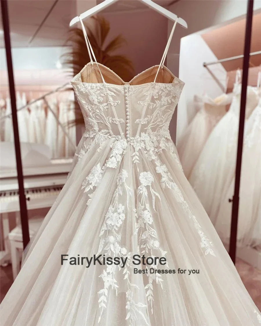 Sexy Spaghetti Straps Nude Mesh See Through Exposed Boning Wedding Dresses Backless Princess Lace Bridal Dress