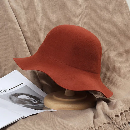 Hat Women's Autumn Wave Curled English Retro Versatile Fisherman Hat Fashion Hepburn Style Woolen Top Hat