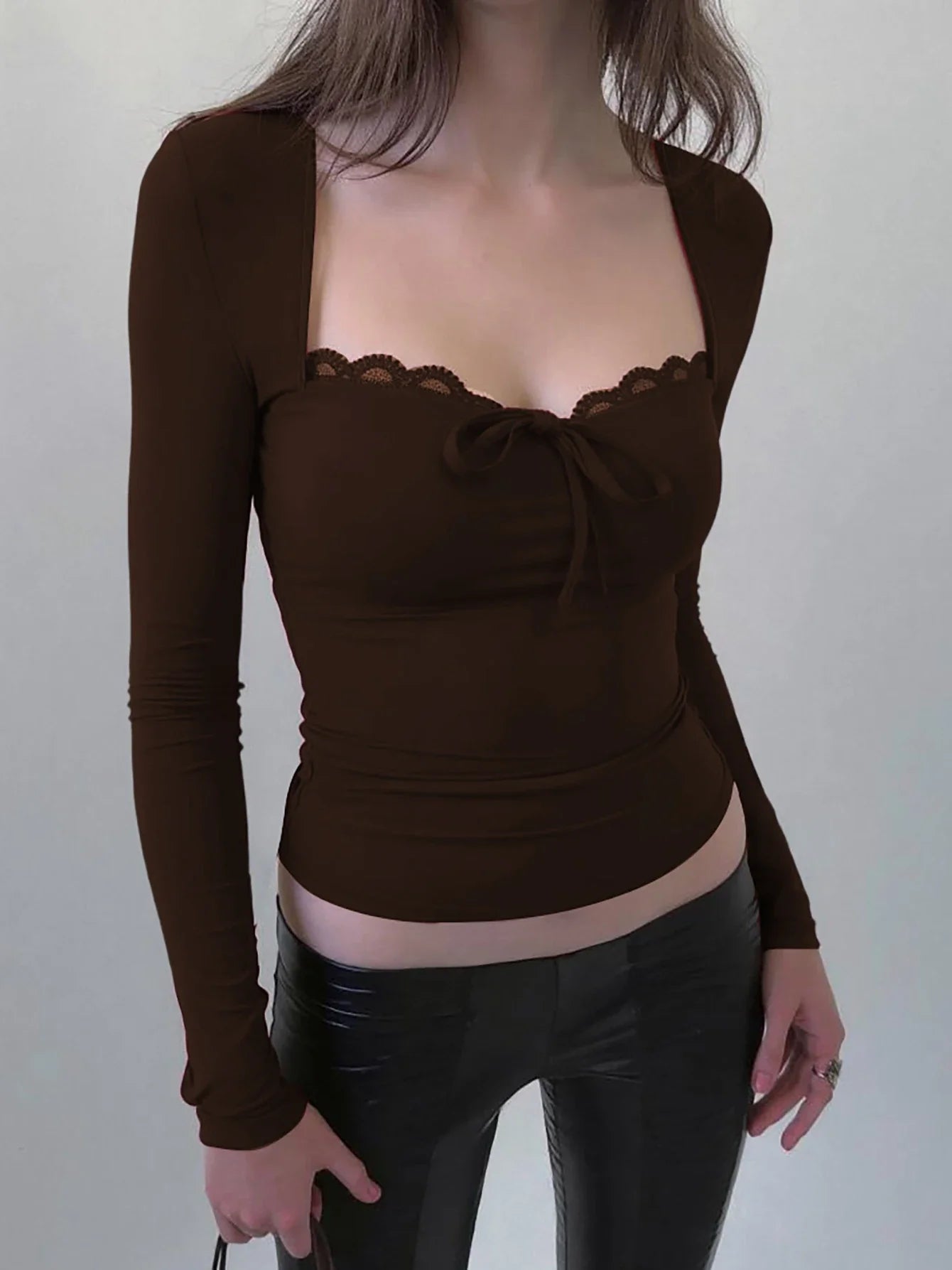 Dulzura 2025 Outono Mais Recente Moda Sexy Gola Quadrada Manga Comprida Fina Com Laço Renda Babados Retalhos Camiseta Roupas de Festa Balada