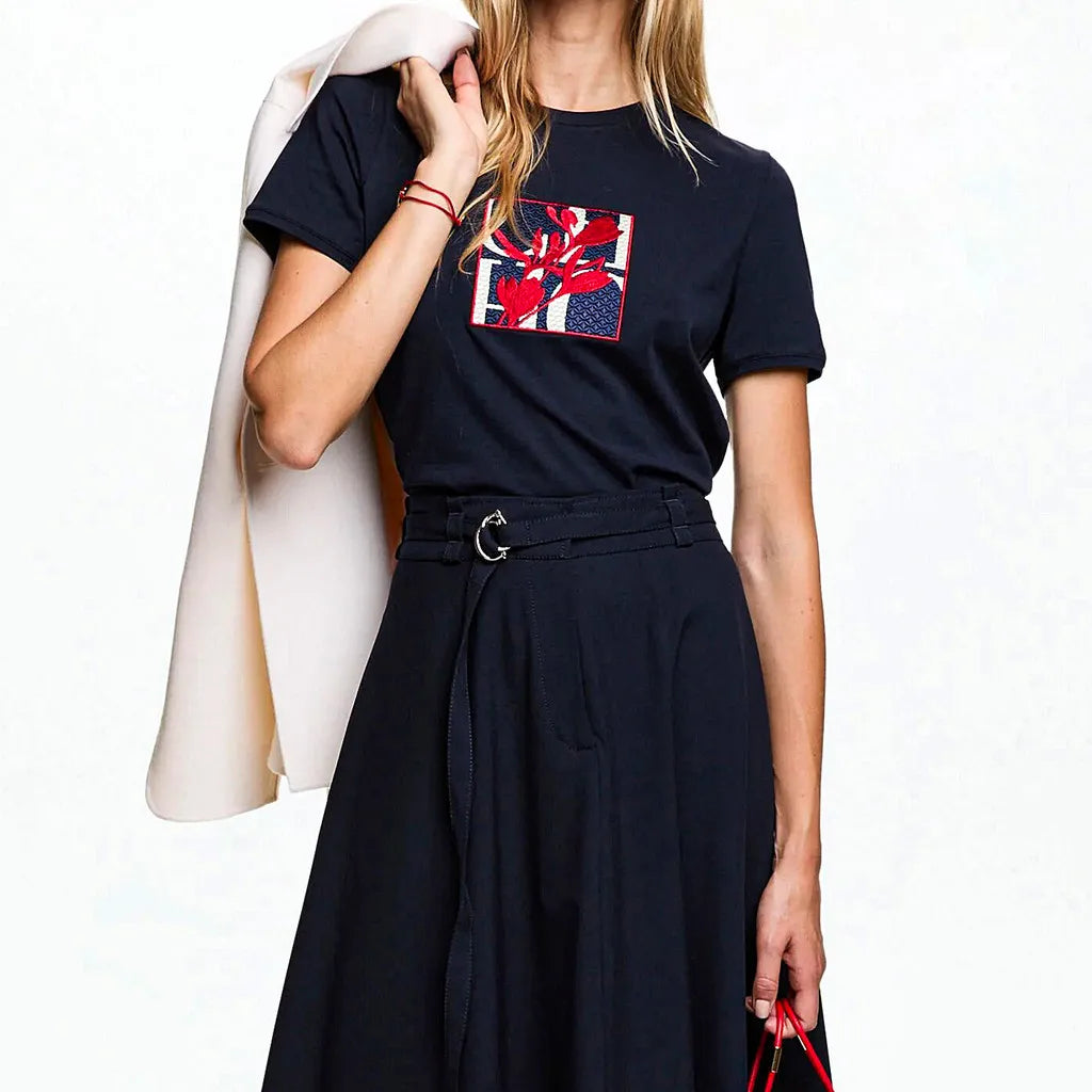 Women's T-shirt Summer New High Quality Round Neck Embroidered Texture Top
