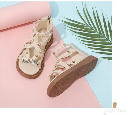 Summer New Kids Sandals Girls Princess Rivet Sandals Soft Children Beach Shoes Fashion Roman Sandals Size 21-36 Versatile