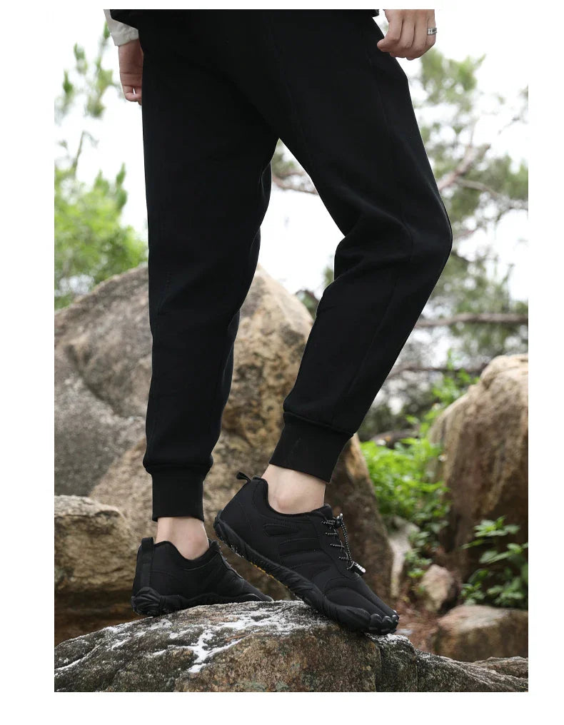 Men's Winter Warm Barefoot Shoes Waterproof Wide Toe Non-Slip Rubber Sole Plush Lined Hiking Shoes Outdoor Sneakers Running Shoe
