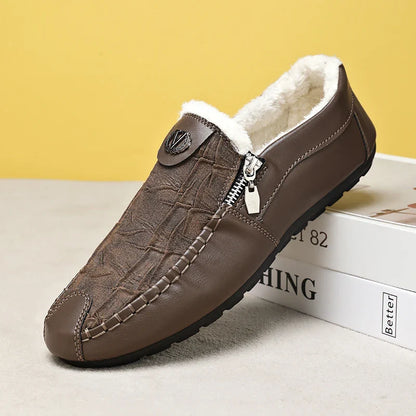Winter Leather Men Casual Shoes Plush Warm Comfortable Loafers Lightweight Mens Driving Shoes Slip-on Mens Lazy Shoes Moccasins