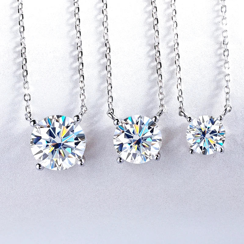 Colar Feminino de Moissanite Banhado a Ouro Branco 1-10 CT Clássico com Pingente de Quatro Garras Joia de Casamento em Prata Esterlina 925