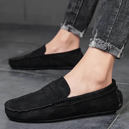 Tendência Camurça Masculina Sapatos Casuais Respiráveis Confortáveis Slip-on Masculino Sapatilhas de Condução Sapatos Preguiçosos da Moda Masculina Mocassins de Marca de Luxo