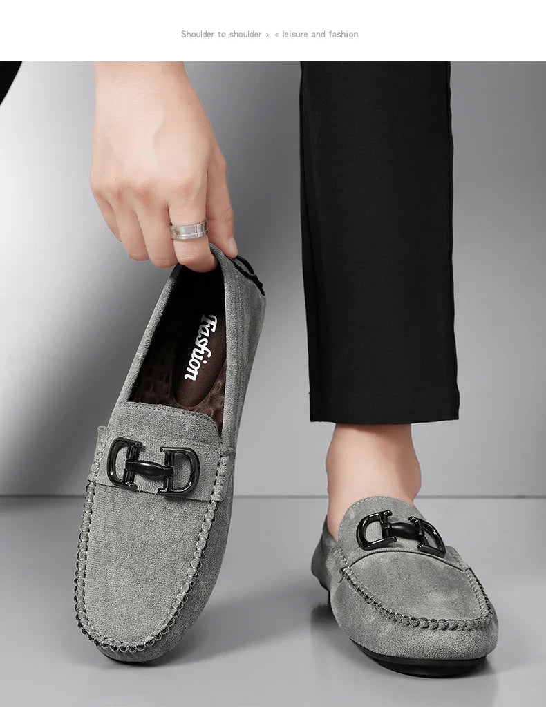 The 2025 new men's soft-soled comfortable casual shoes are versatile Lazy people can wear them on one foot Size 46 size 47